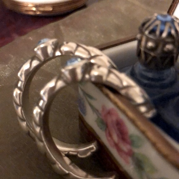 Hoop Earrings with lt blue crystal in silver tone - Picture 4 of 7